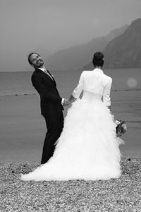 Foto del matrimonio di Nick e Lalla, (Nicola e Laura) realizzata a Torbole, sul lago di garda da Video Vicenza #videovicenza #matrimonio